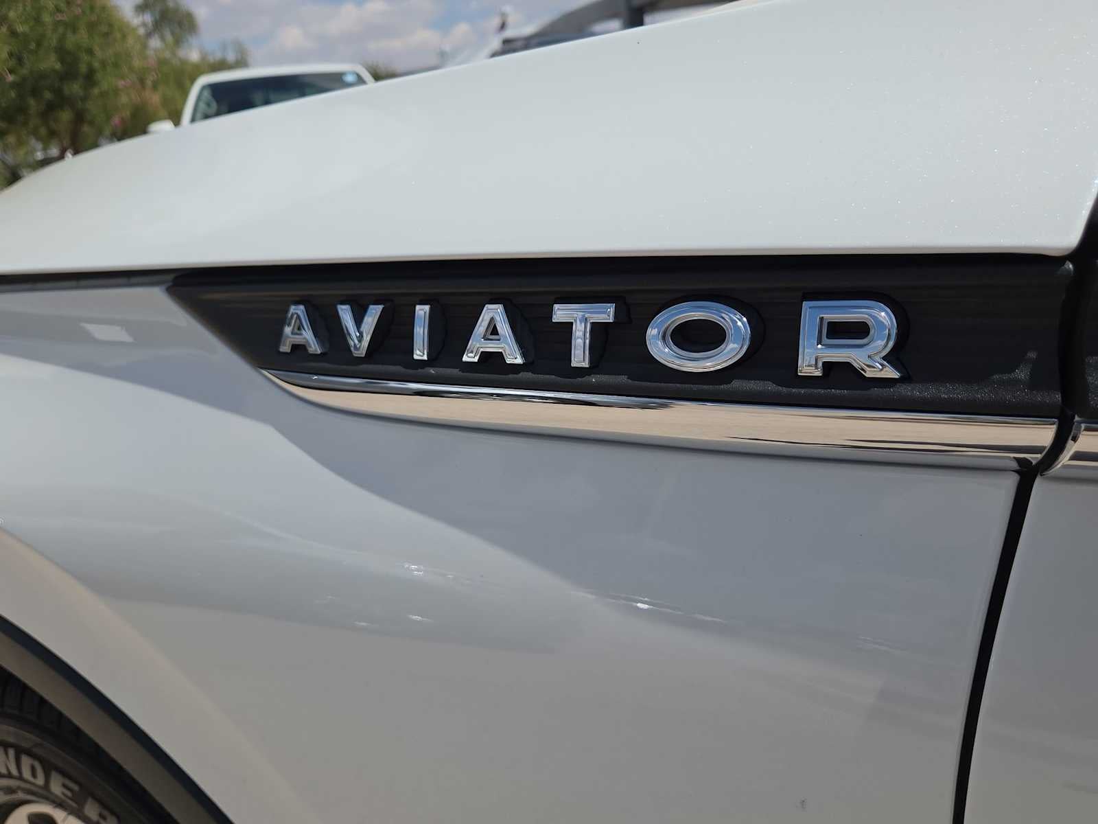 2023 Lincoln Aviator Standard