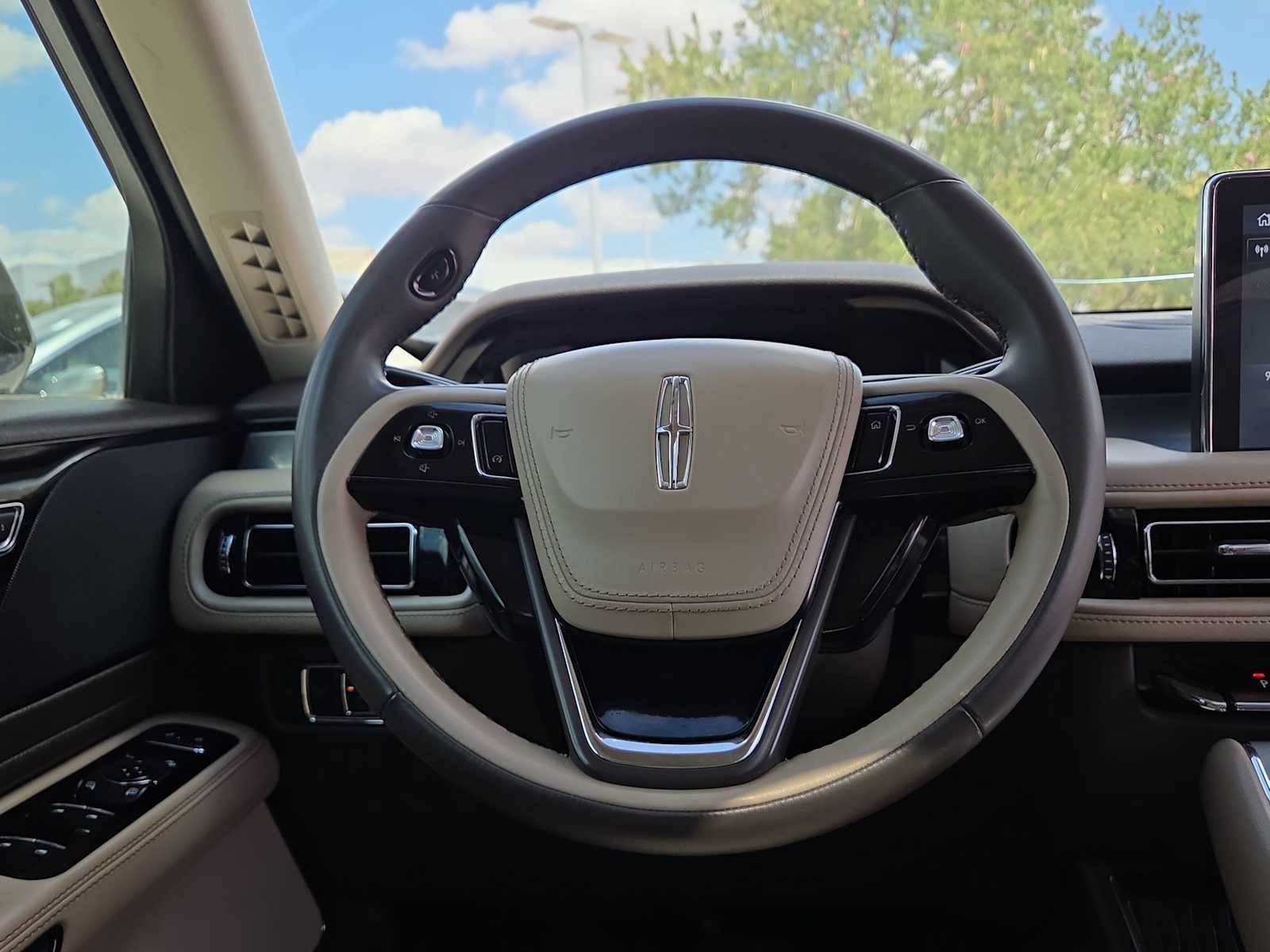2023 Lincoln Aviator Standard