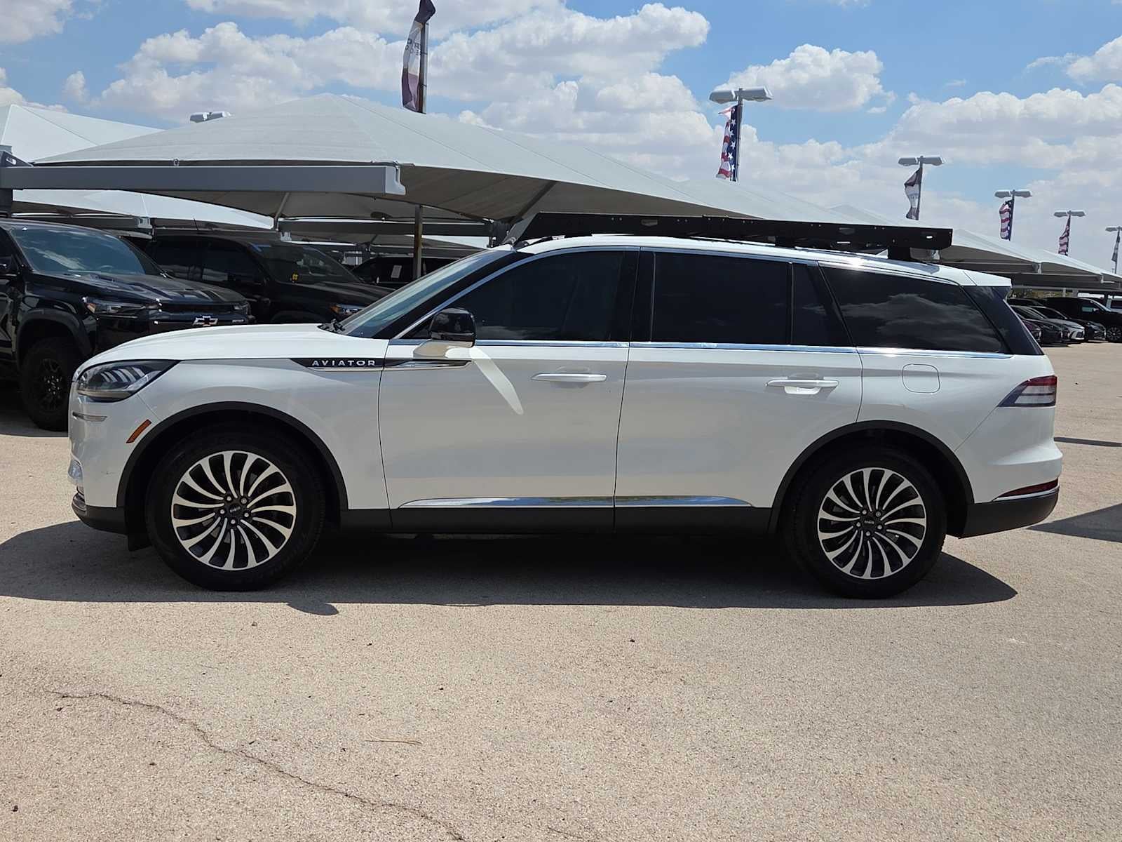 2023 Lincoln Aviator Standard