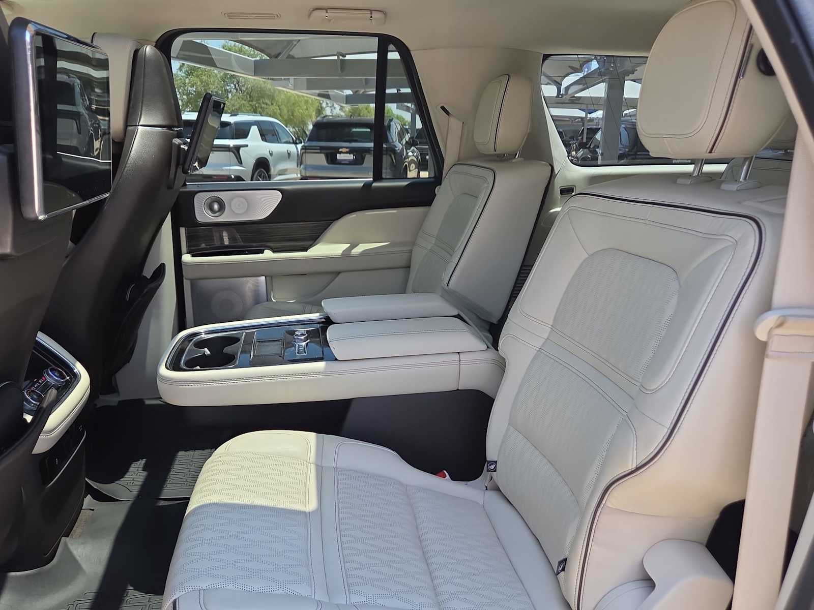 2020 Lincoln Navigator L Black Label