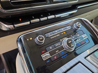 2020 Lincoln Navigator L Black Label