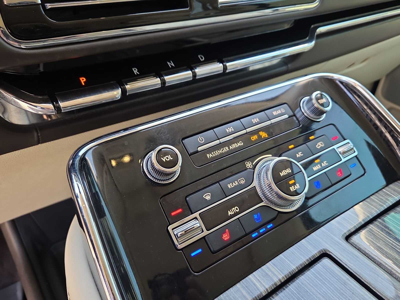 2020 Lincoln Navigator L Black Label
