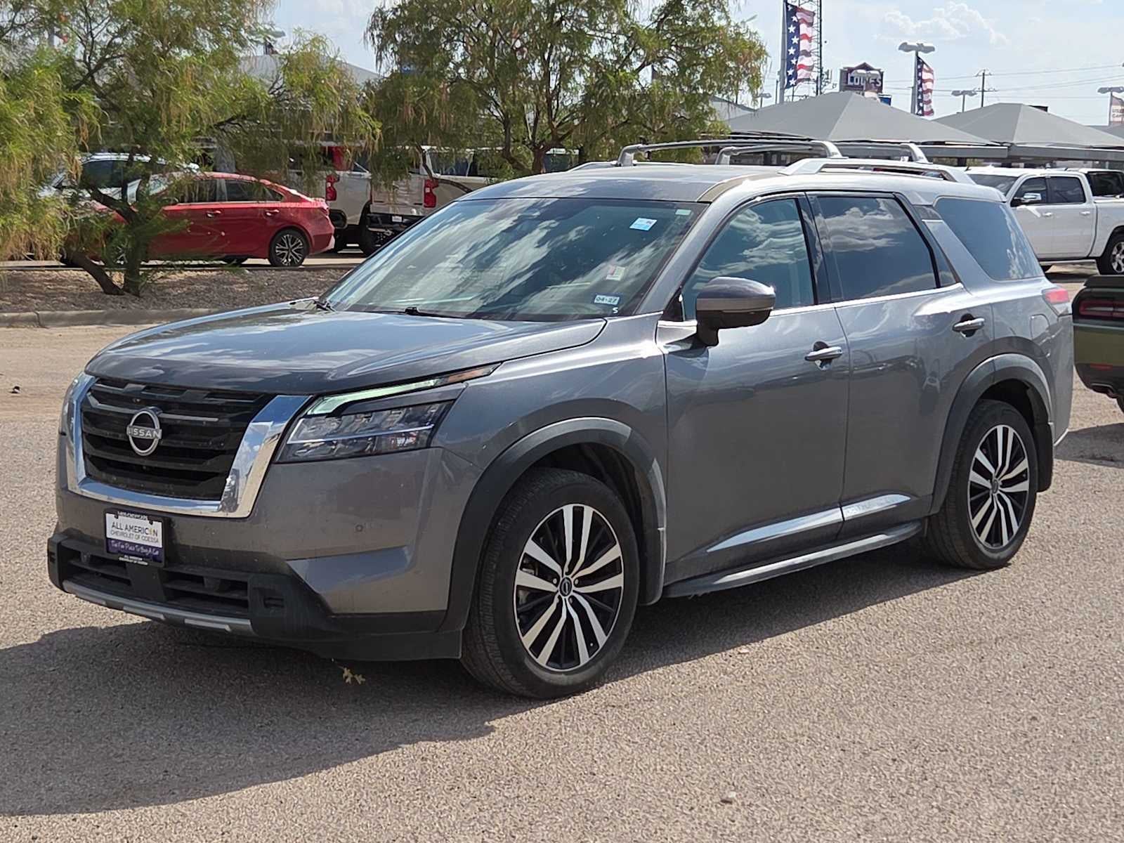2024 Nissan Pathfinder Platinum
