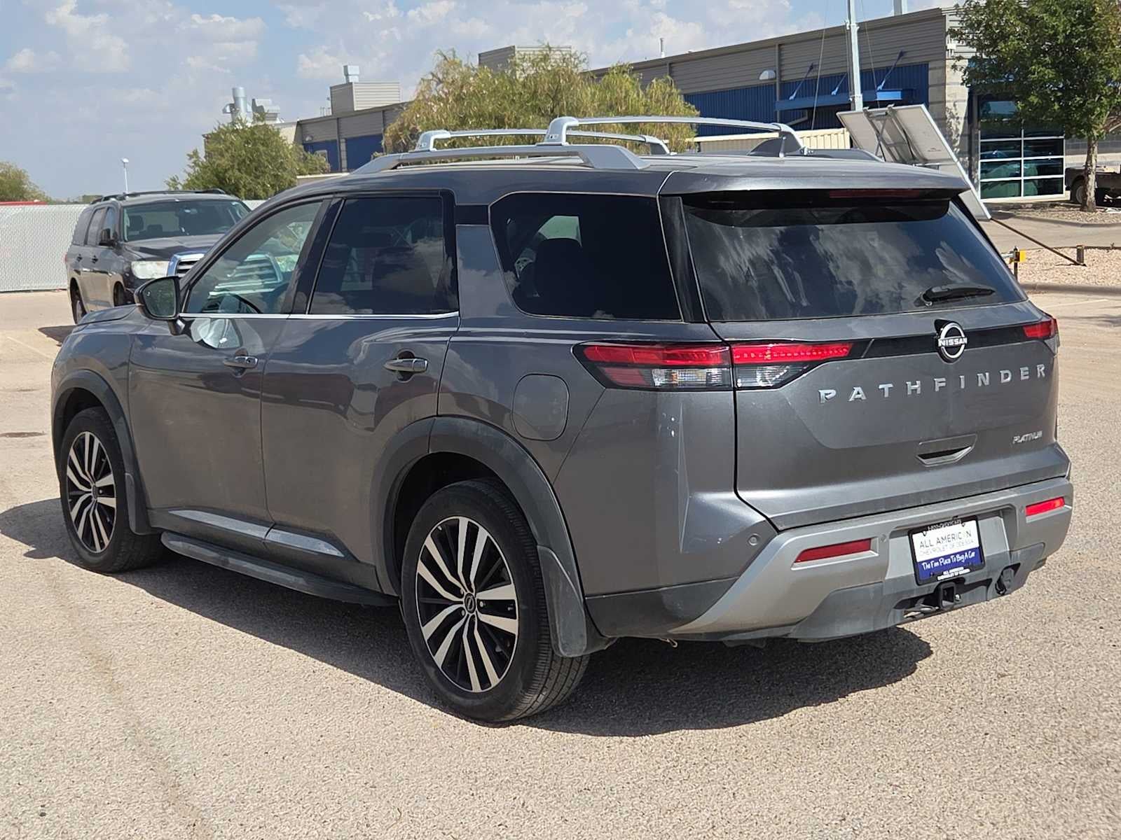 2024 Nissan Pathfinder Platinum