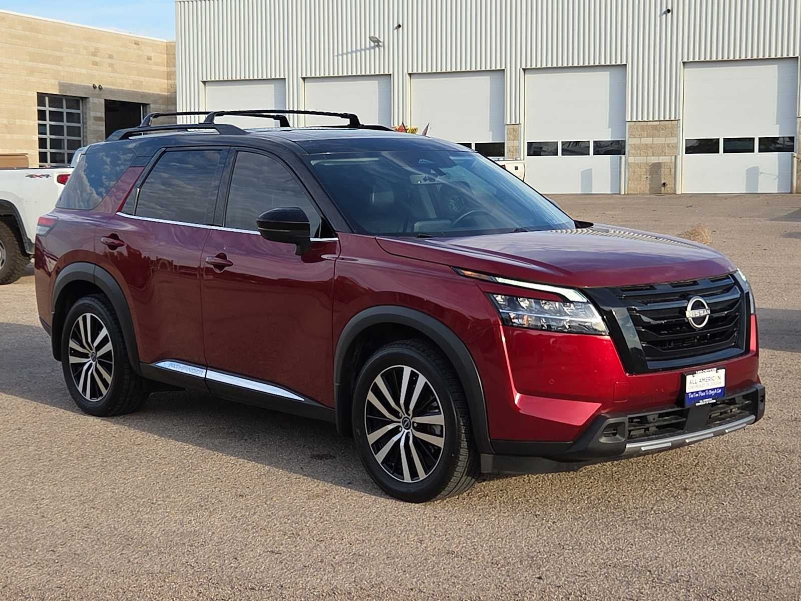 2023 Nissan Pathfinder Platinum