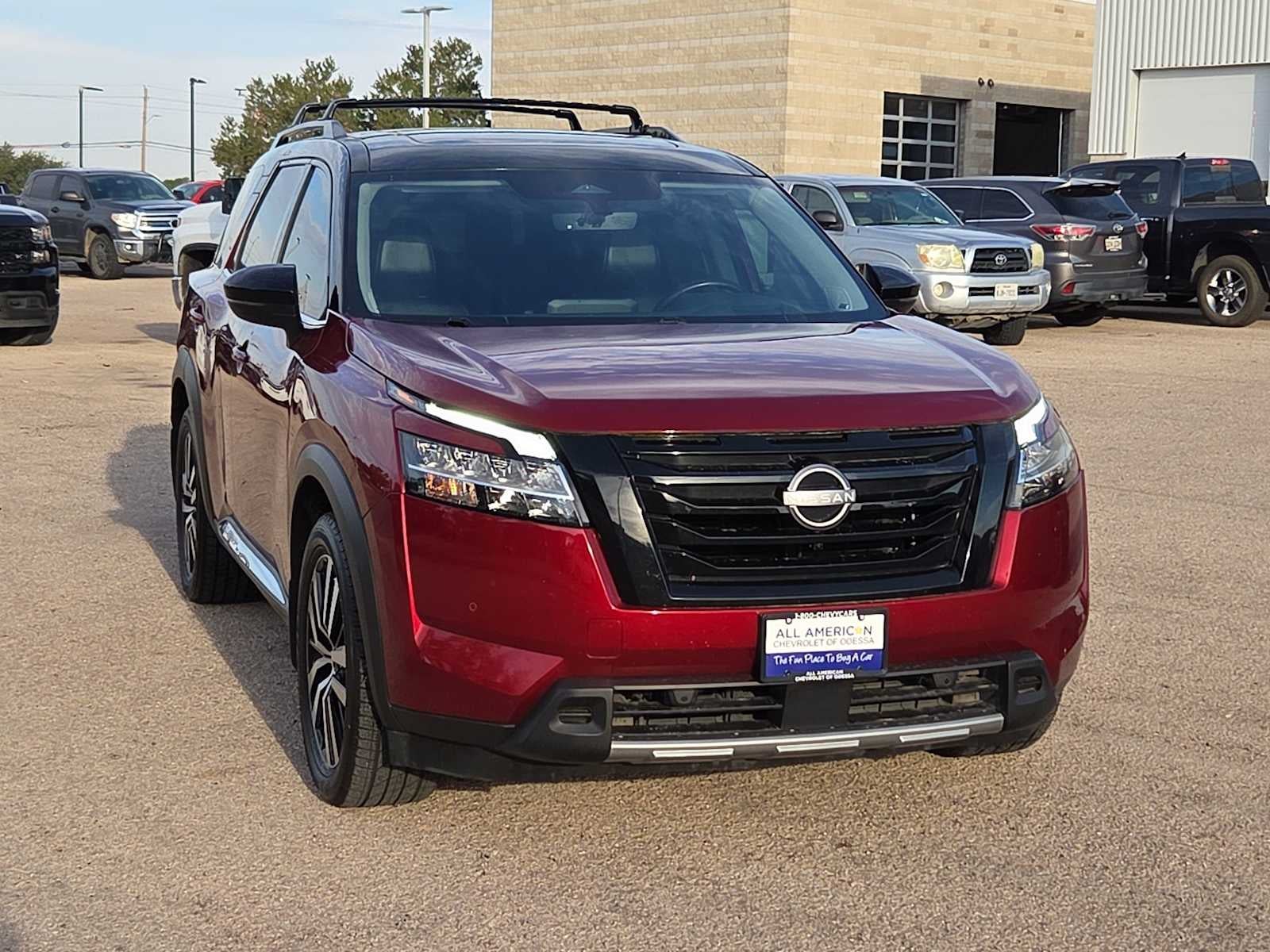 2023 Nissan Pathfinder Platinum