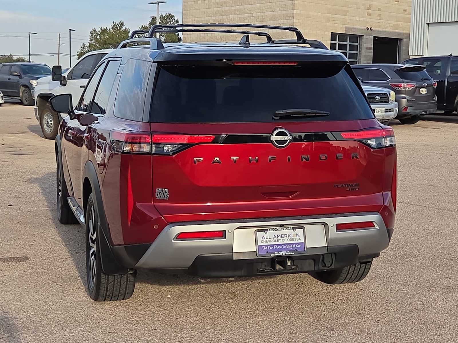 2023 Nissan Pathfinder Platinum