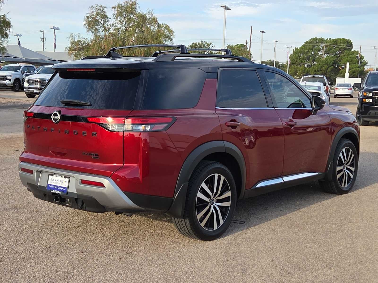 2023 Nissan Pathfinder Platinum