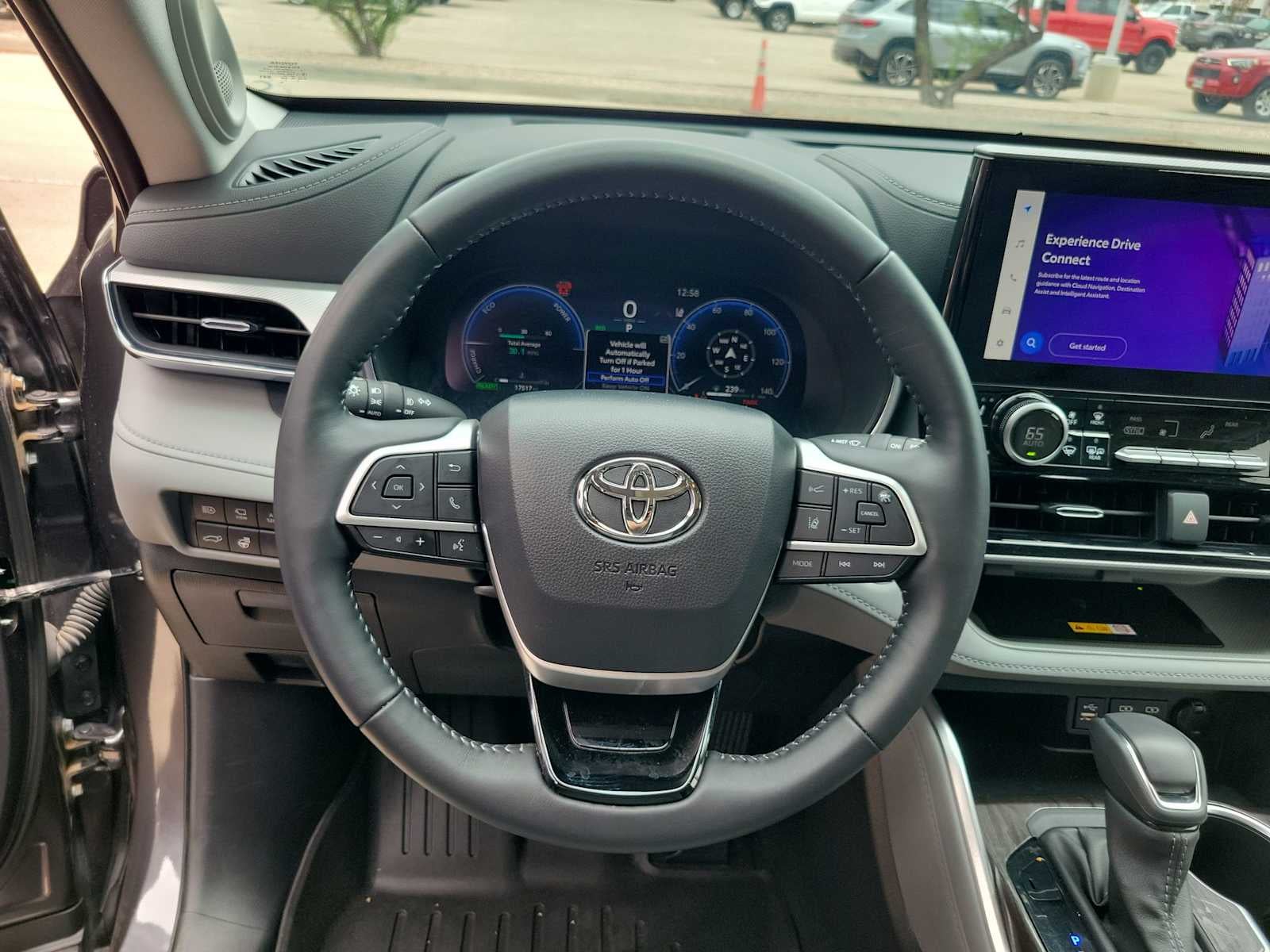 2025 Toyota Highlander Hybrid Platinum