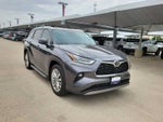2025 Toyota Highlander Hybrid Platinum