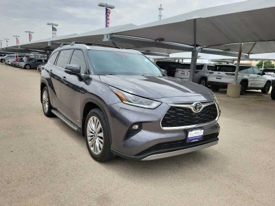 2025 Toyota Highlander Hybrid Platinum