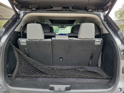2025 Toyota Highlander Hybrid Platinum