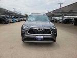 2025 Toyota Highlander Hybrid Platinum
