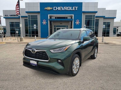 2023 Toyota Highlander L