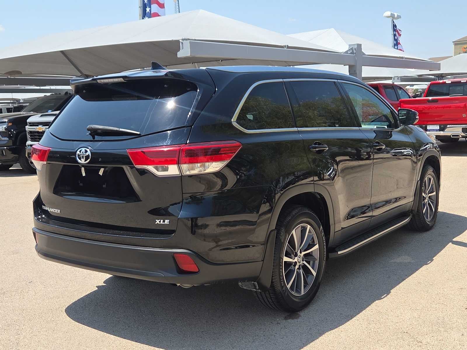 2019 Toyota Highlander SE