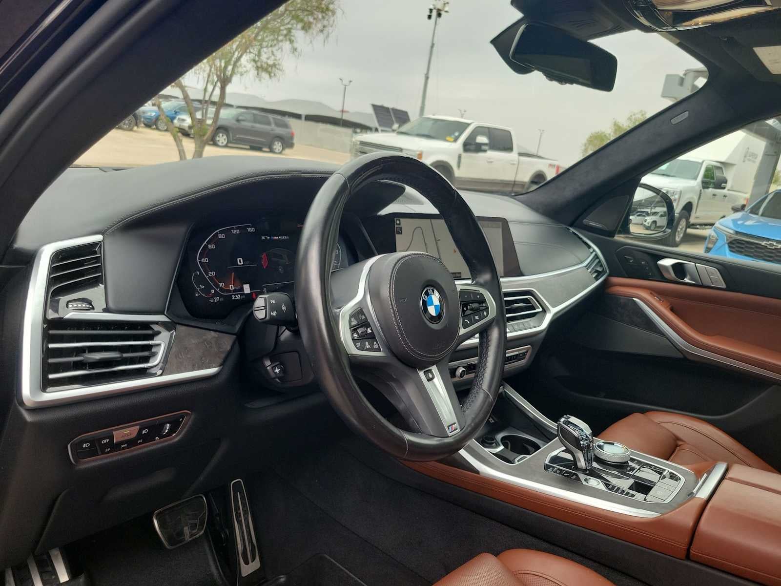 2022 BMW X7 M50i