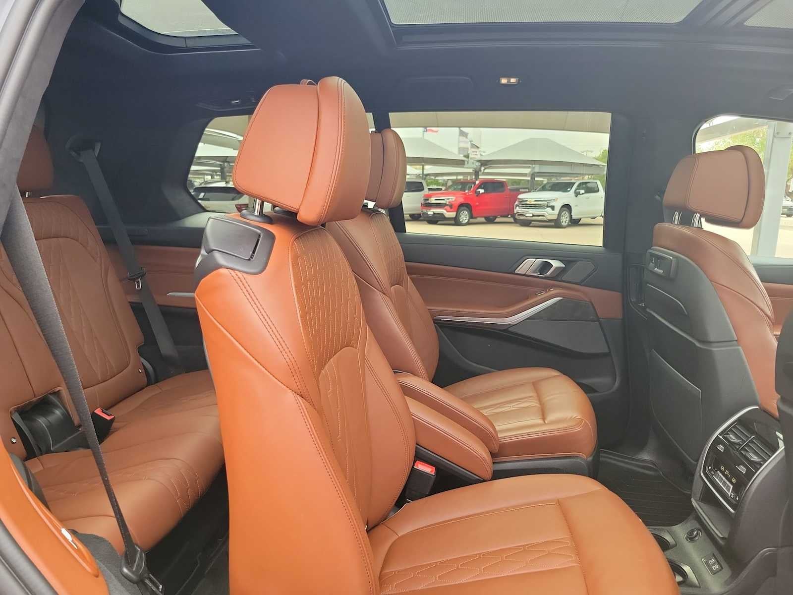 2022 BMW X7 M50i