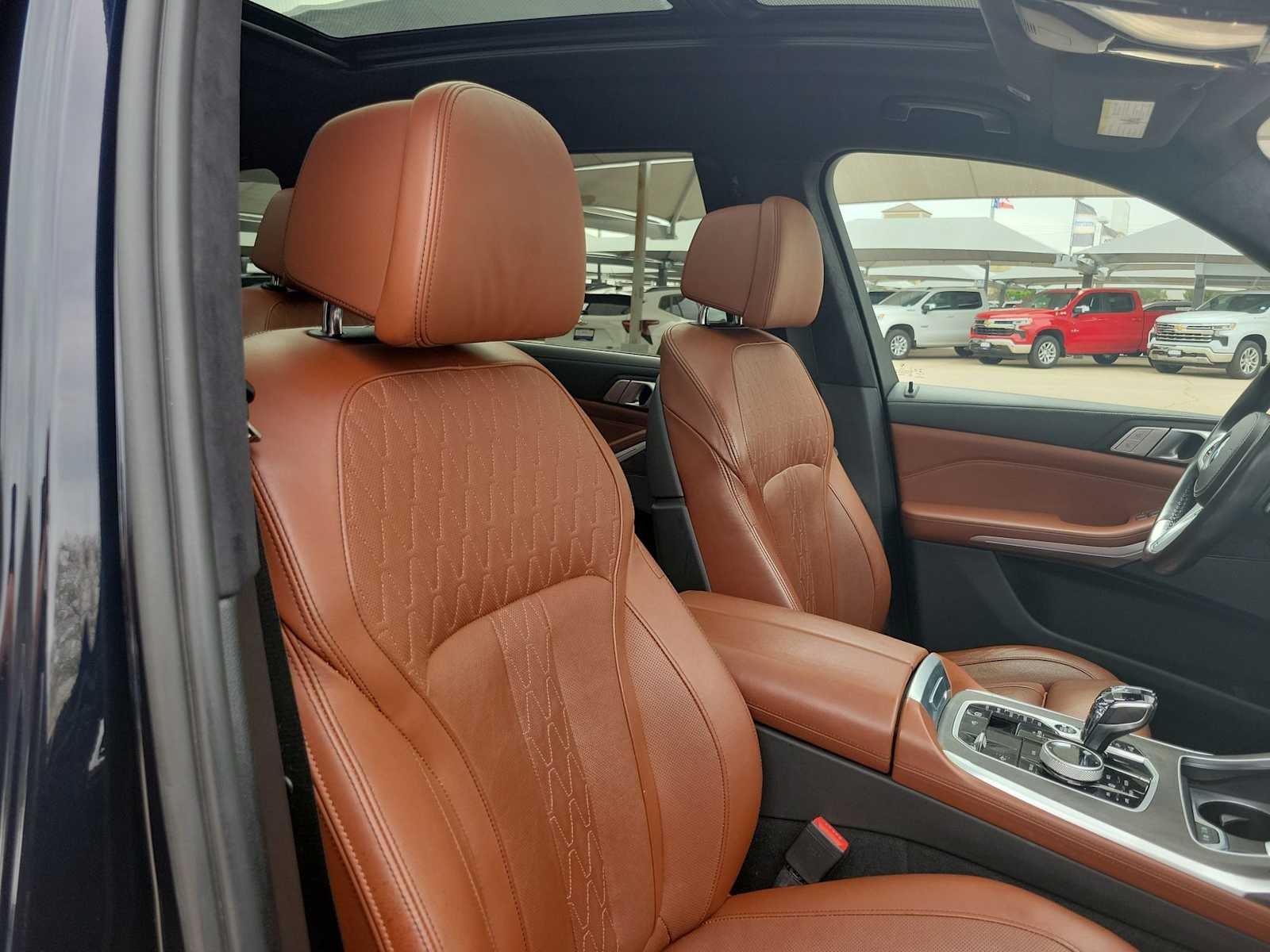 2022 BMW X7 M50i