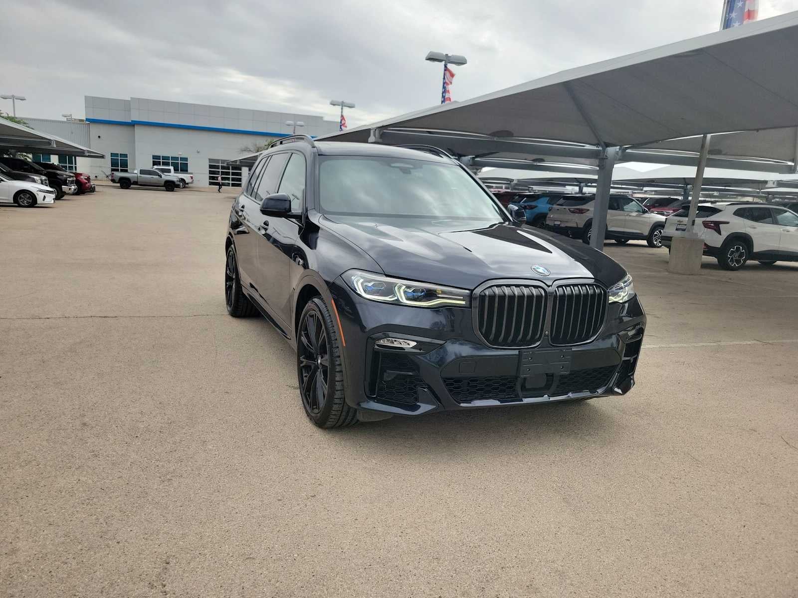 2022 BMW X7 M50i