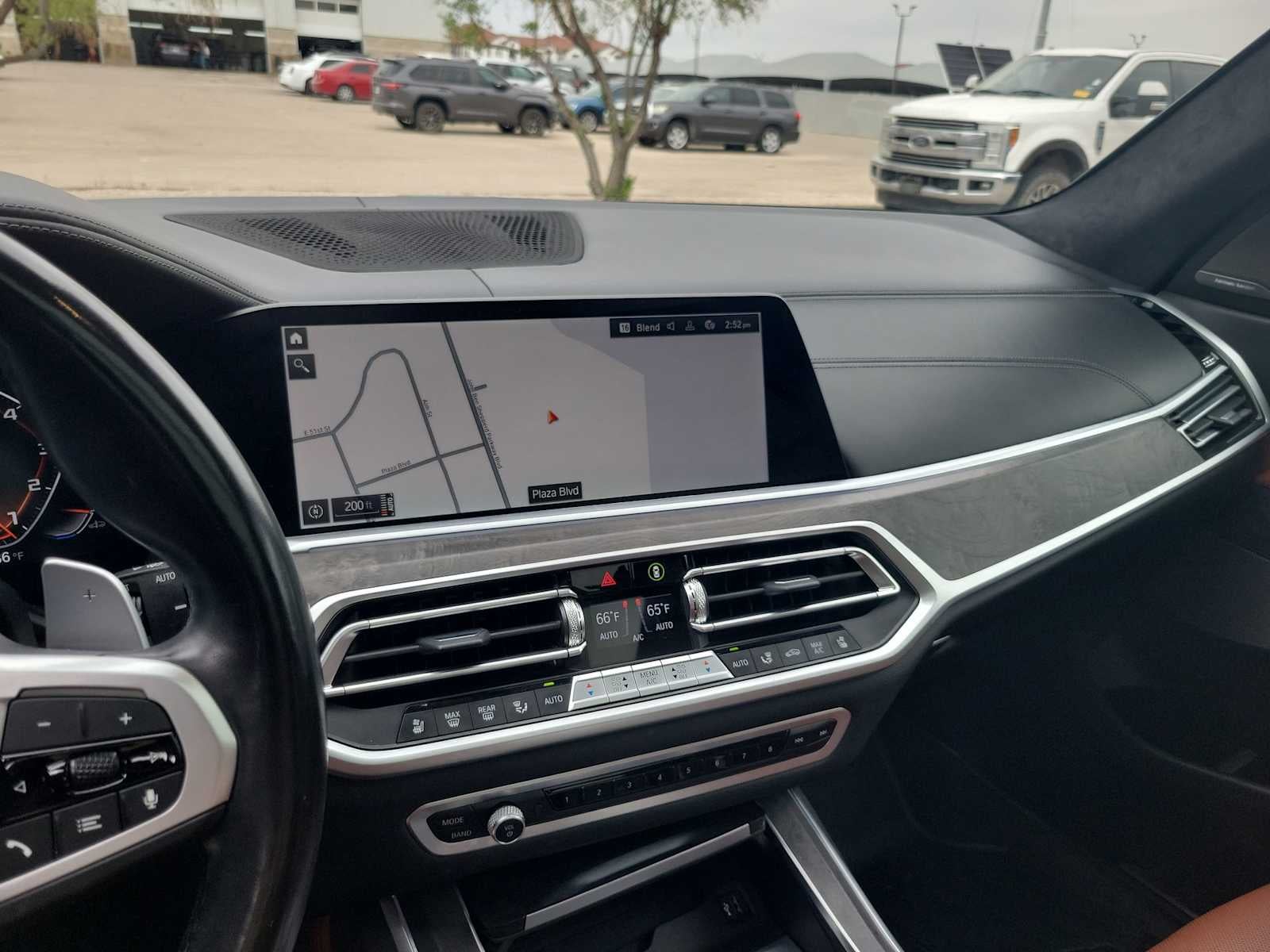 2022 BMW X7 M50i