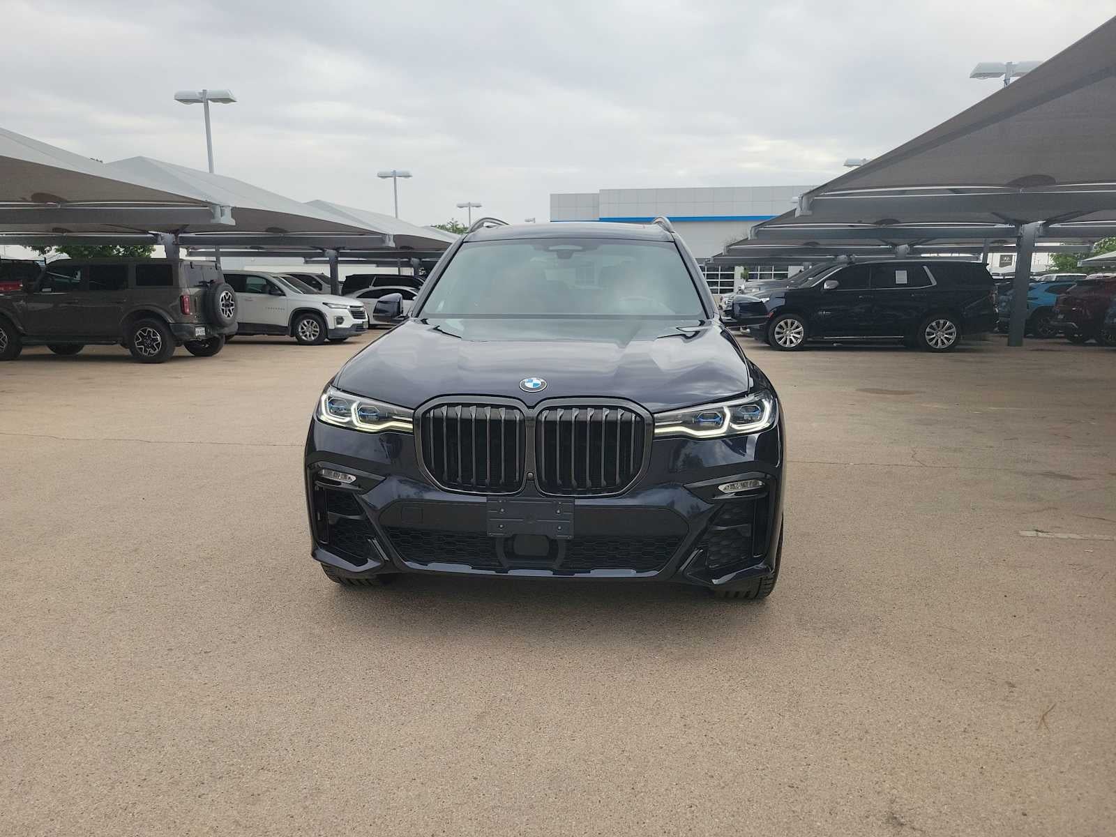 2022 BMW X7 M50i
