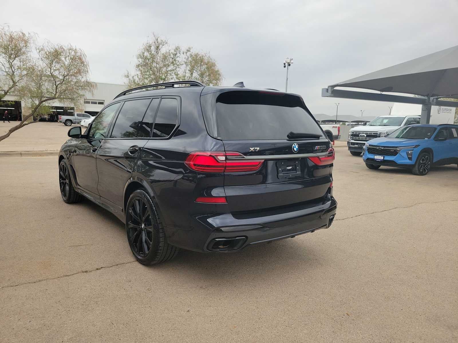 2022 BMW X7 M50i