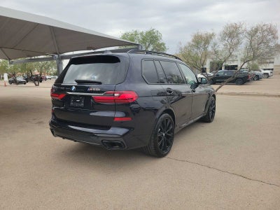 2022 BMW X7 M50i