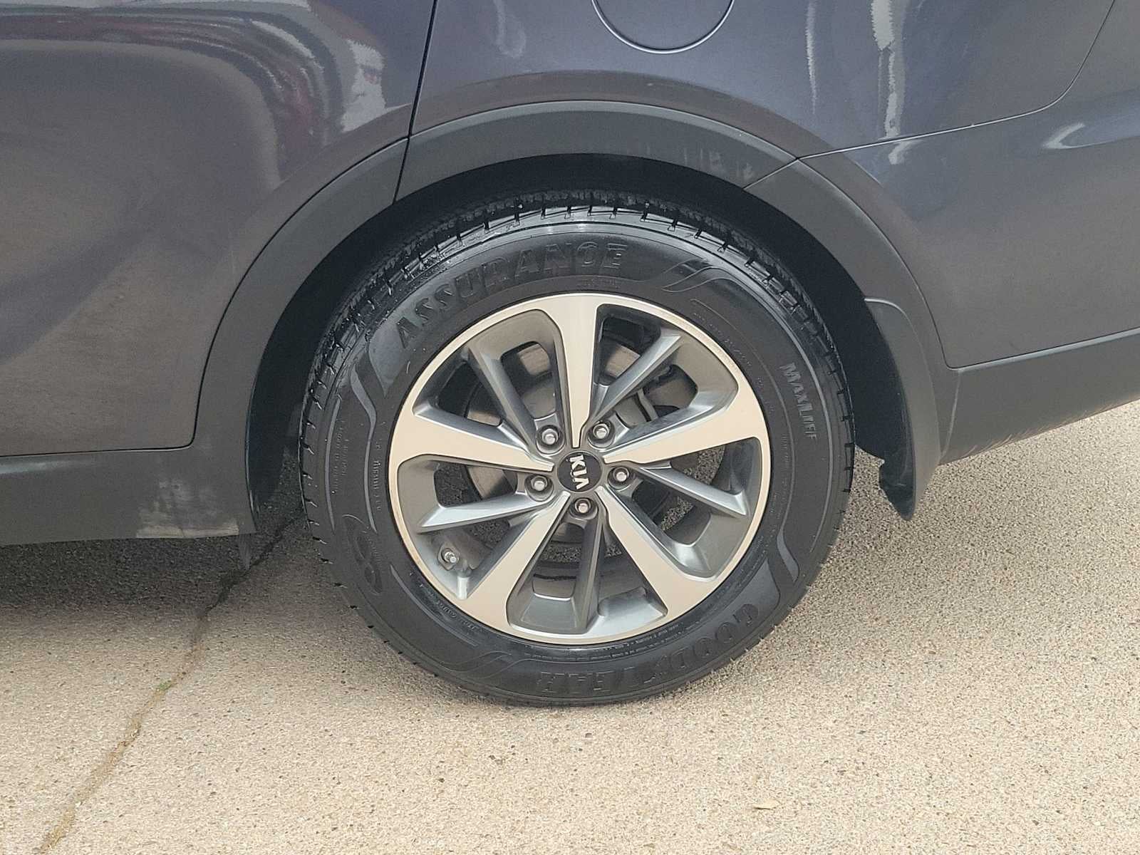 2019 Kia Sorento EX V6