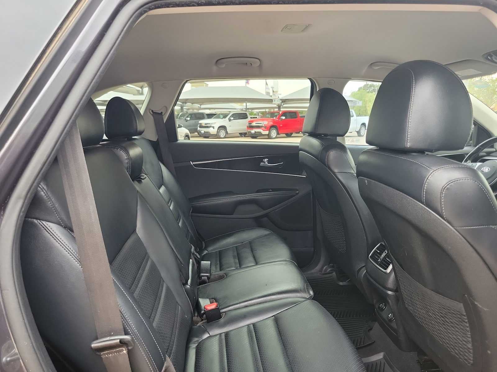 2019 Kia Sorento EX V6