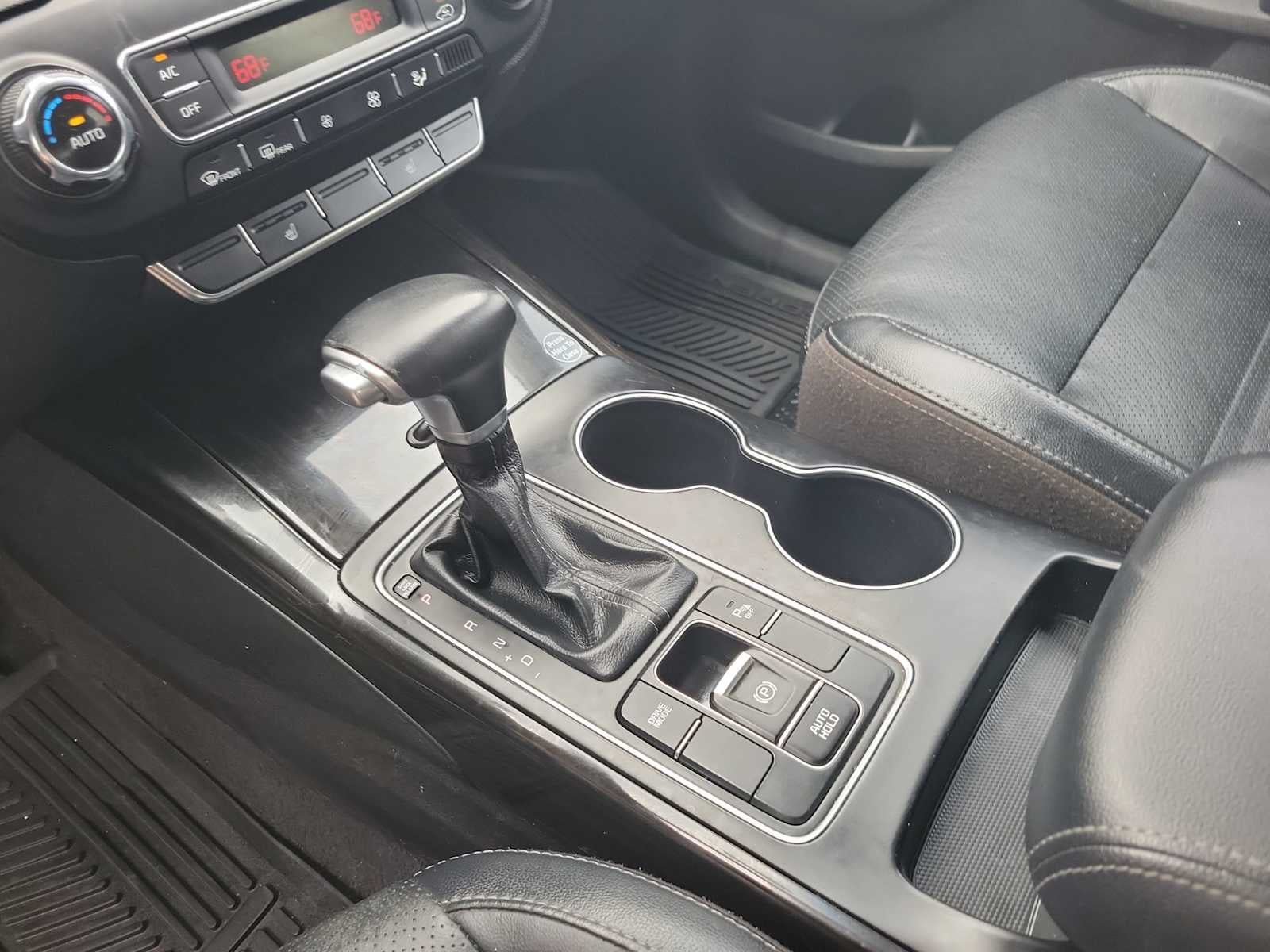 2019 Kia Sorento EX V6
