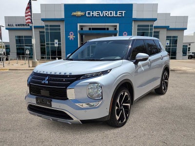 2023 Mitsubishi Outlander SE
