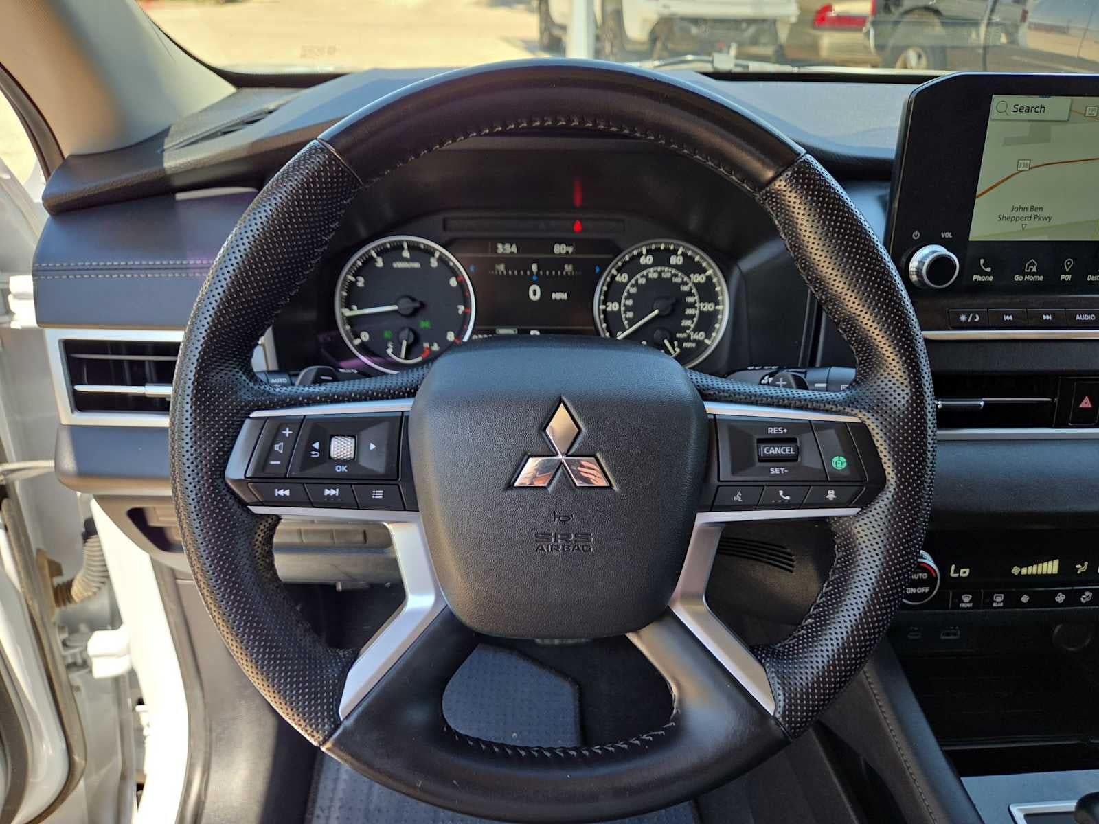 2023 Mitsubishi Outlander SE