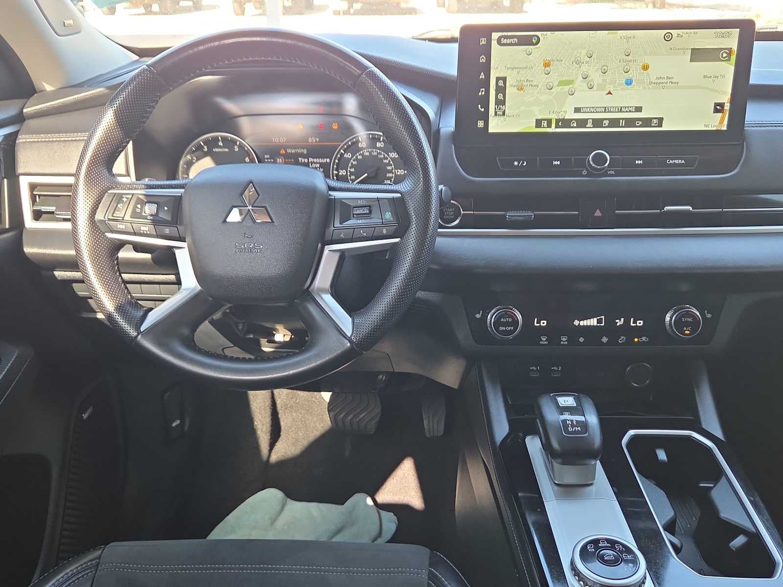 2025 Mitsubishi Outlander SE
