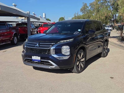 2025 Mitsubishi Outlander SE