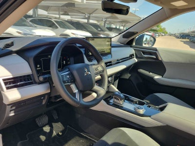 2025 Mitsubishi Outlander SE