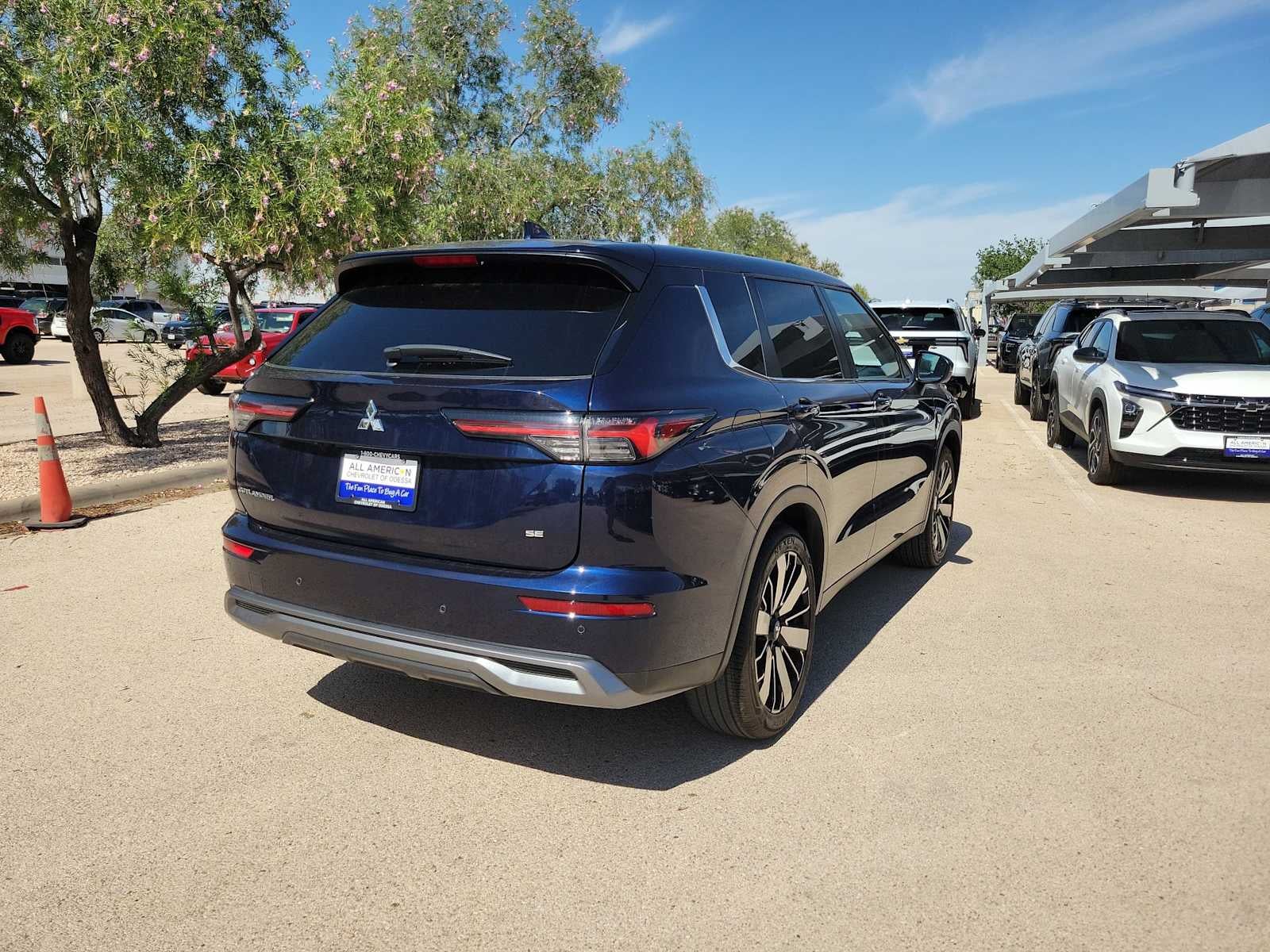 2025 Mitsubishi Outlander SE