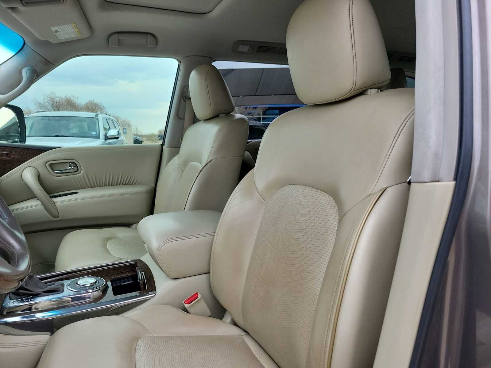 2017 INFINITI QX80 NA