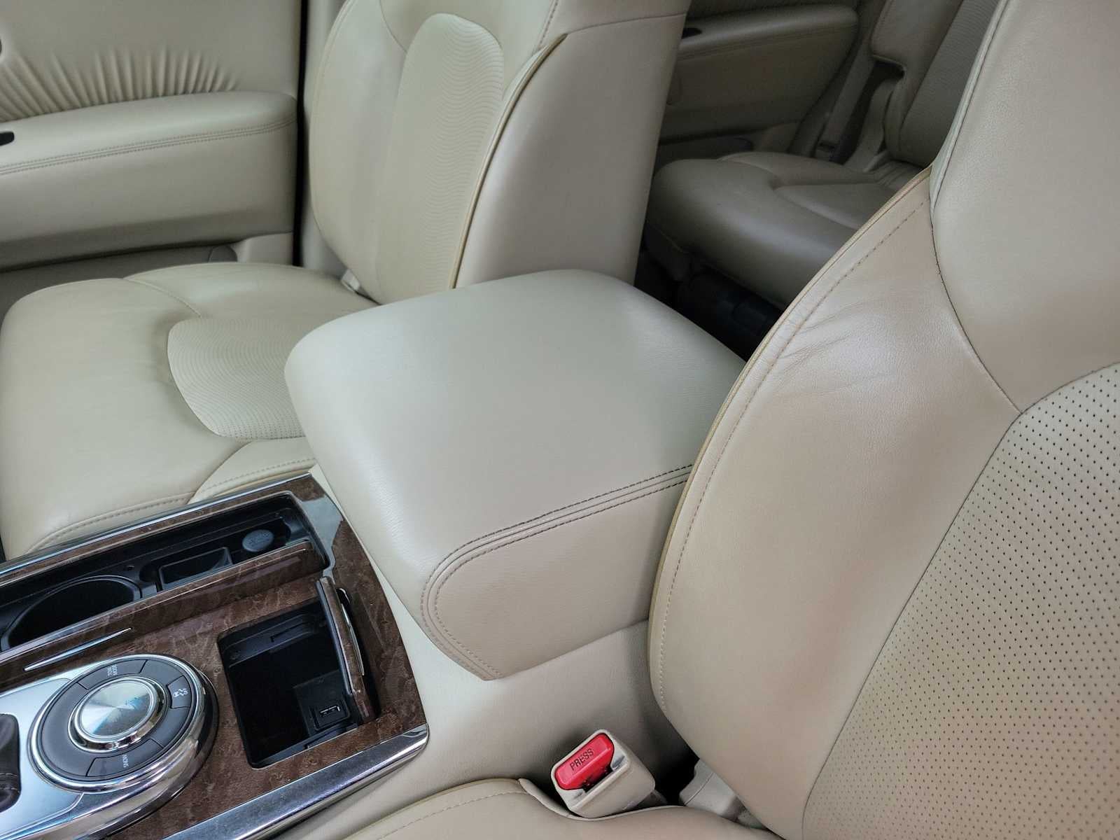 2017 INFINITI QX80 NA