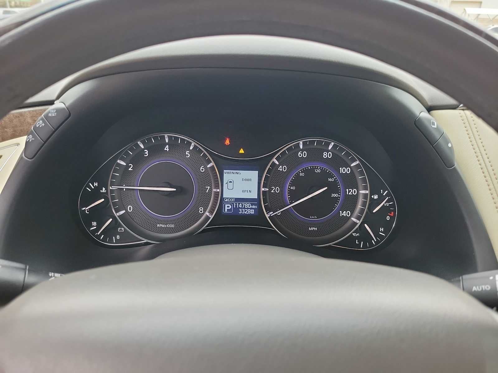 2017 INFINITI QX80 NA