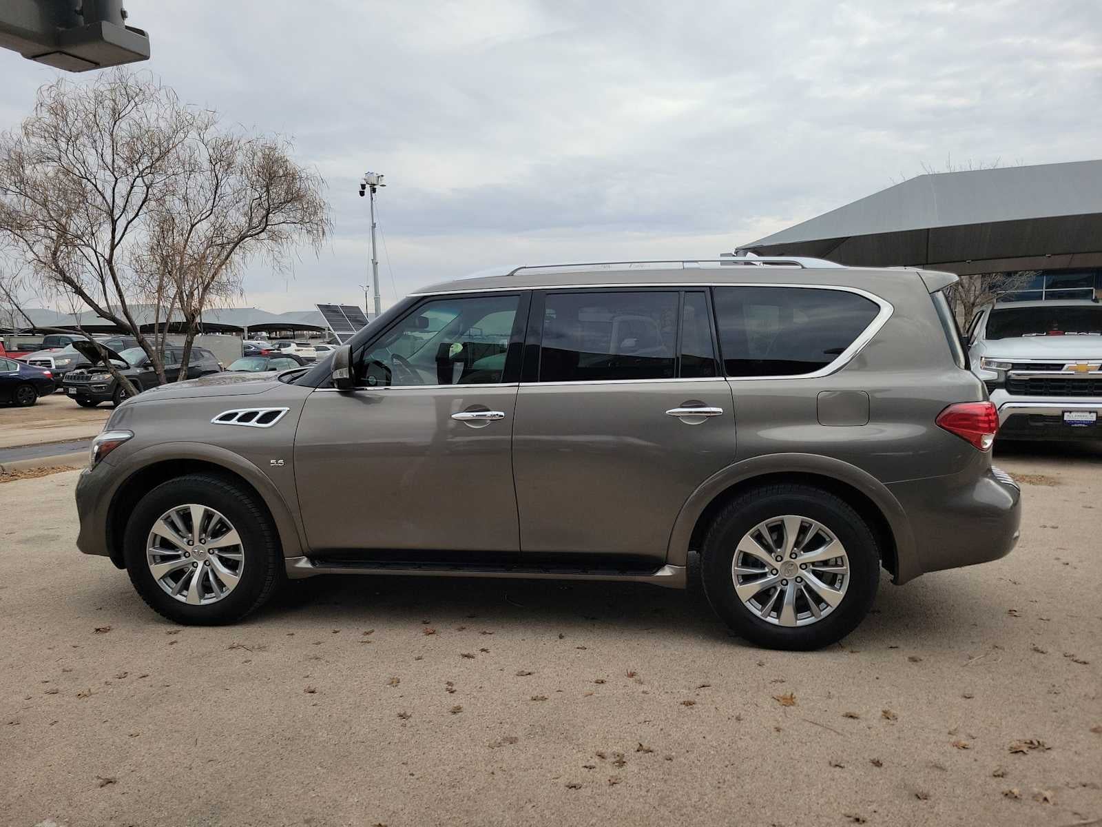2017 INFINITI QX80 NA