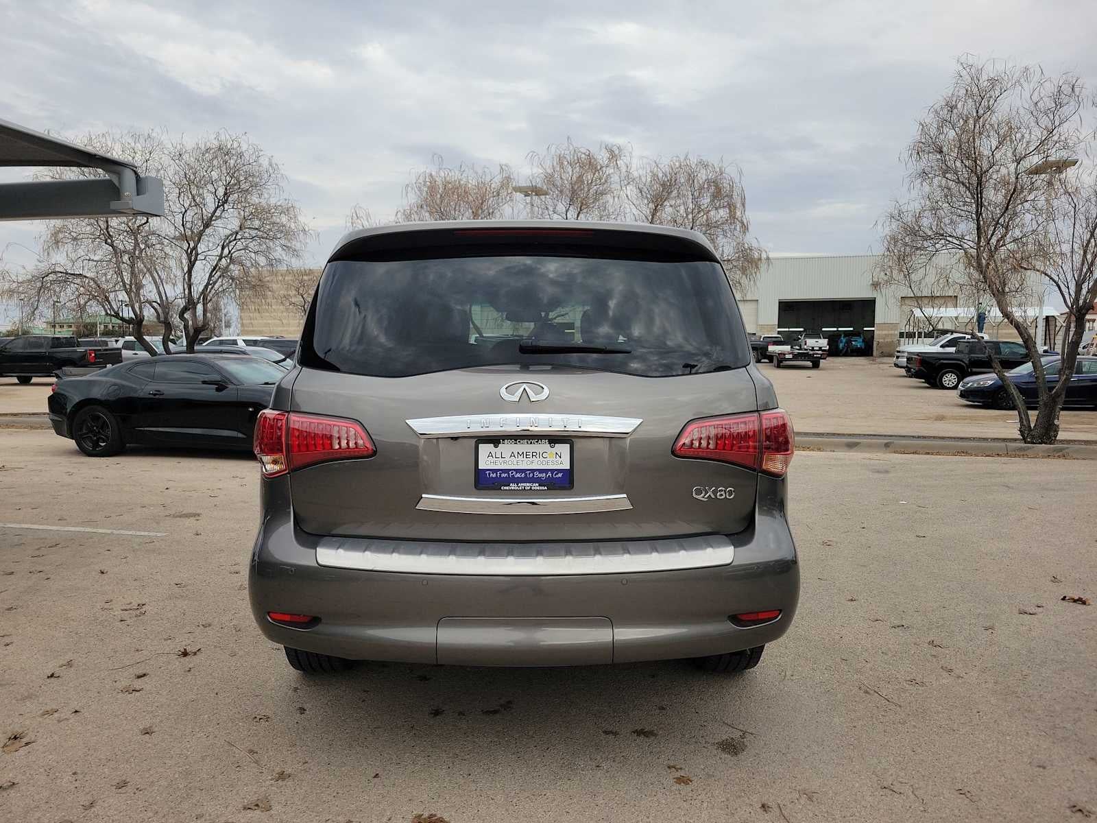 2017 INFINITI QX80 NA
