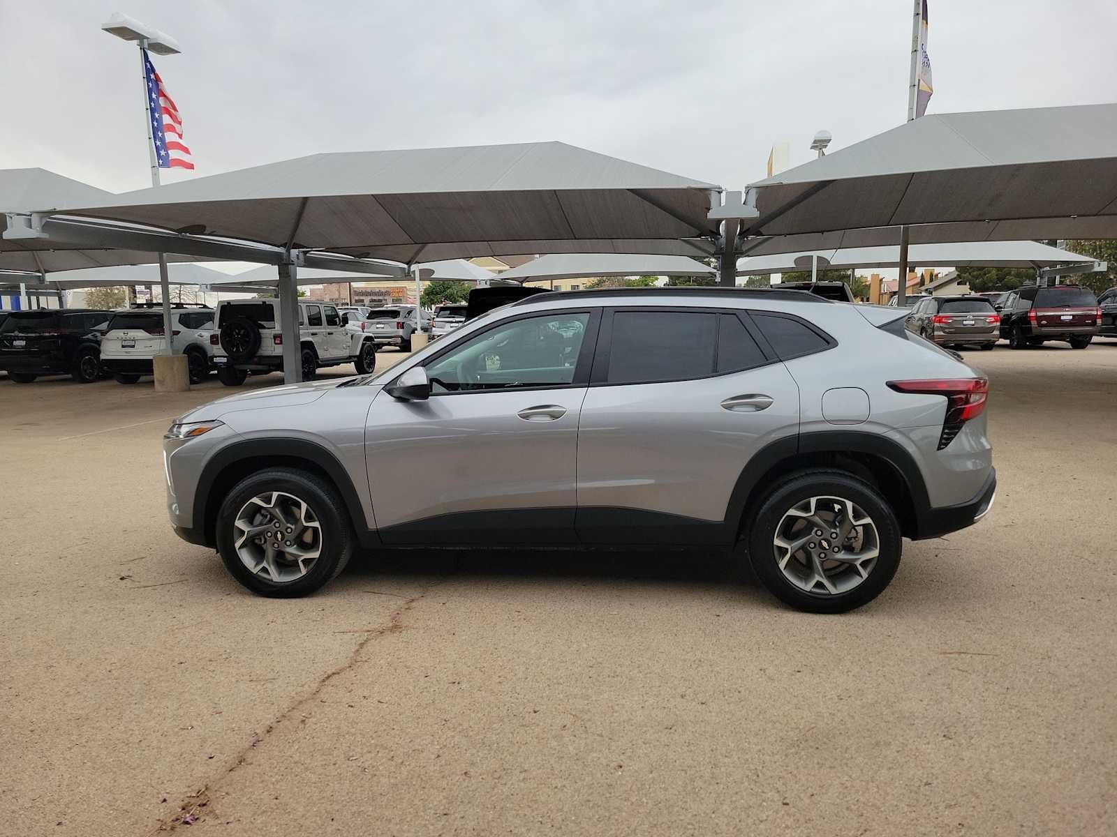 2025 Chevrolet Trax LT