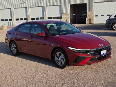 2025 Hyundai Elantra SE