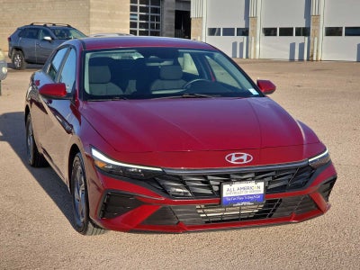 2025 Hyundai Elantra SE