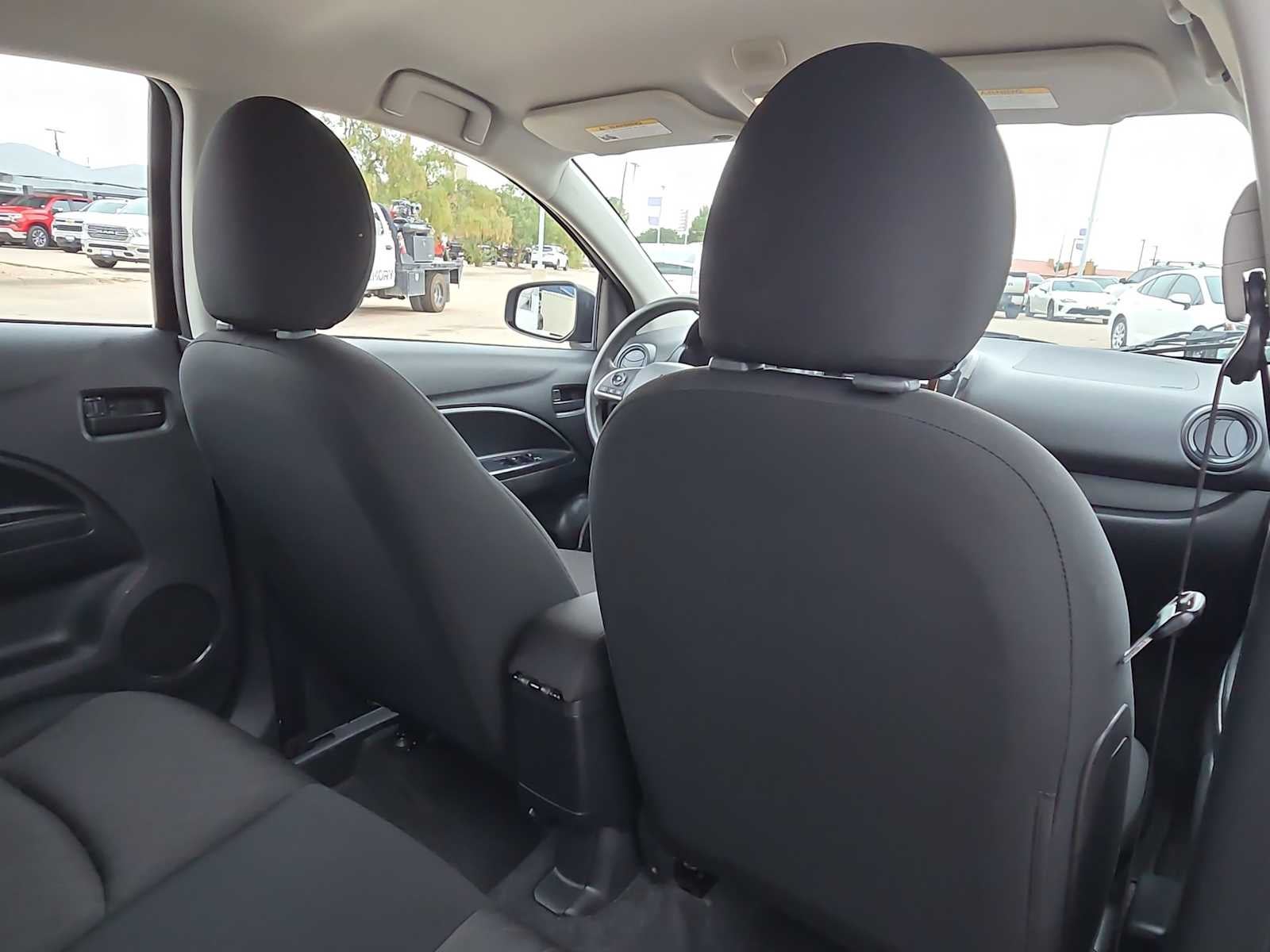 2024 Mitsubishi Mirage ES