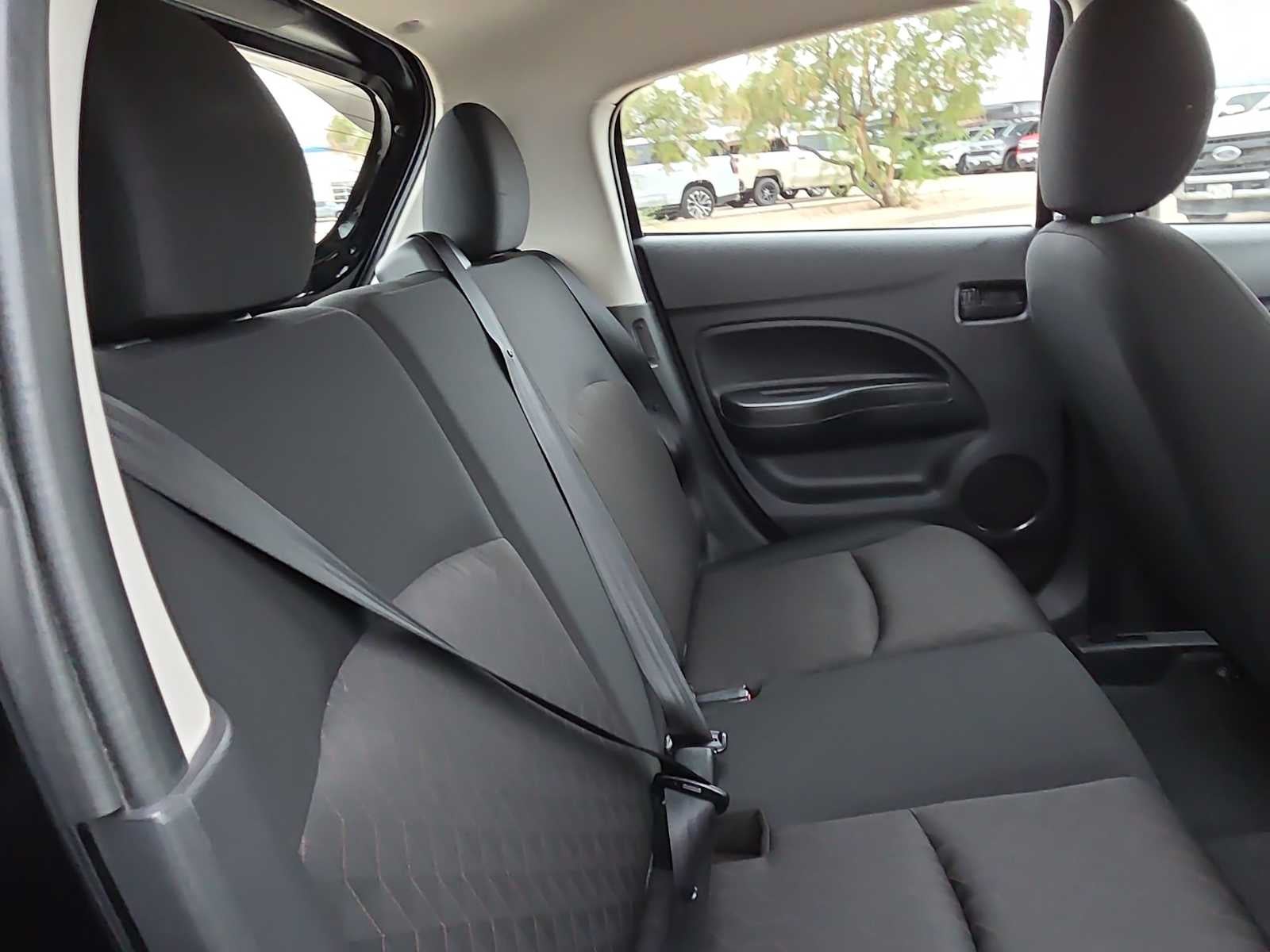 2024 Mitsubishi Mirage ES