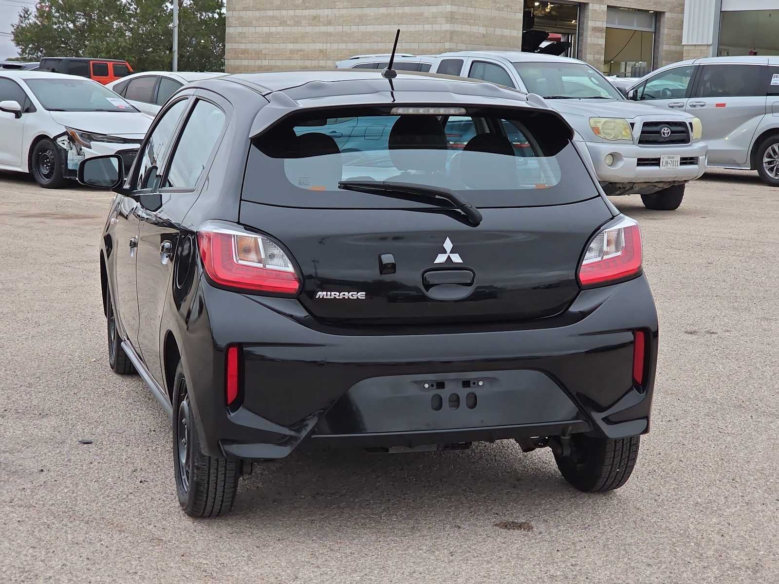 2024 Mitsubishi Mirage ES