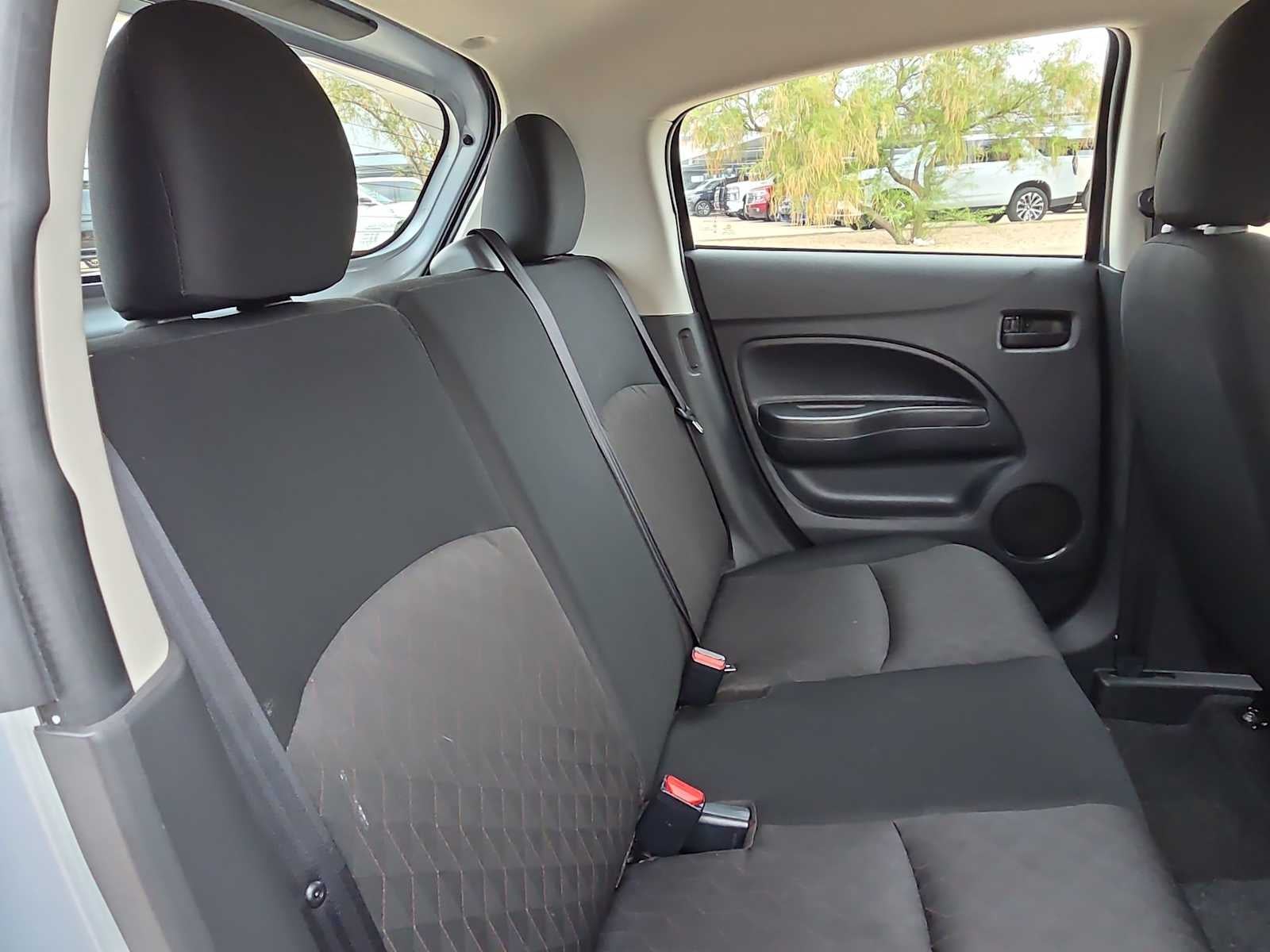 2024 Mitsubishi Mirage ES