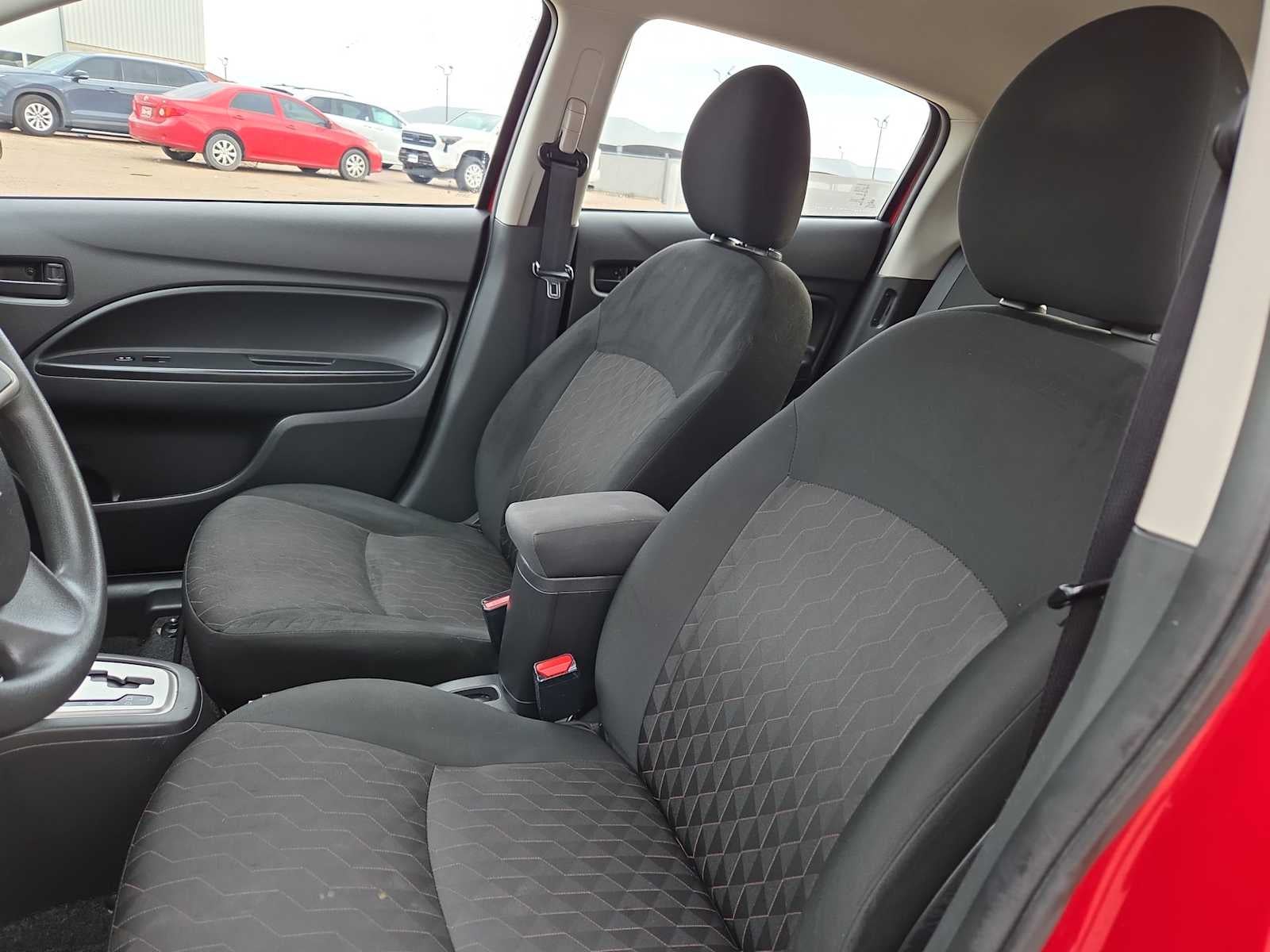 2024 Mitsubishi Mirage ES