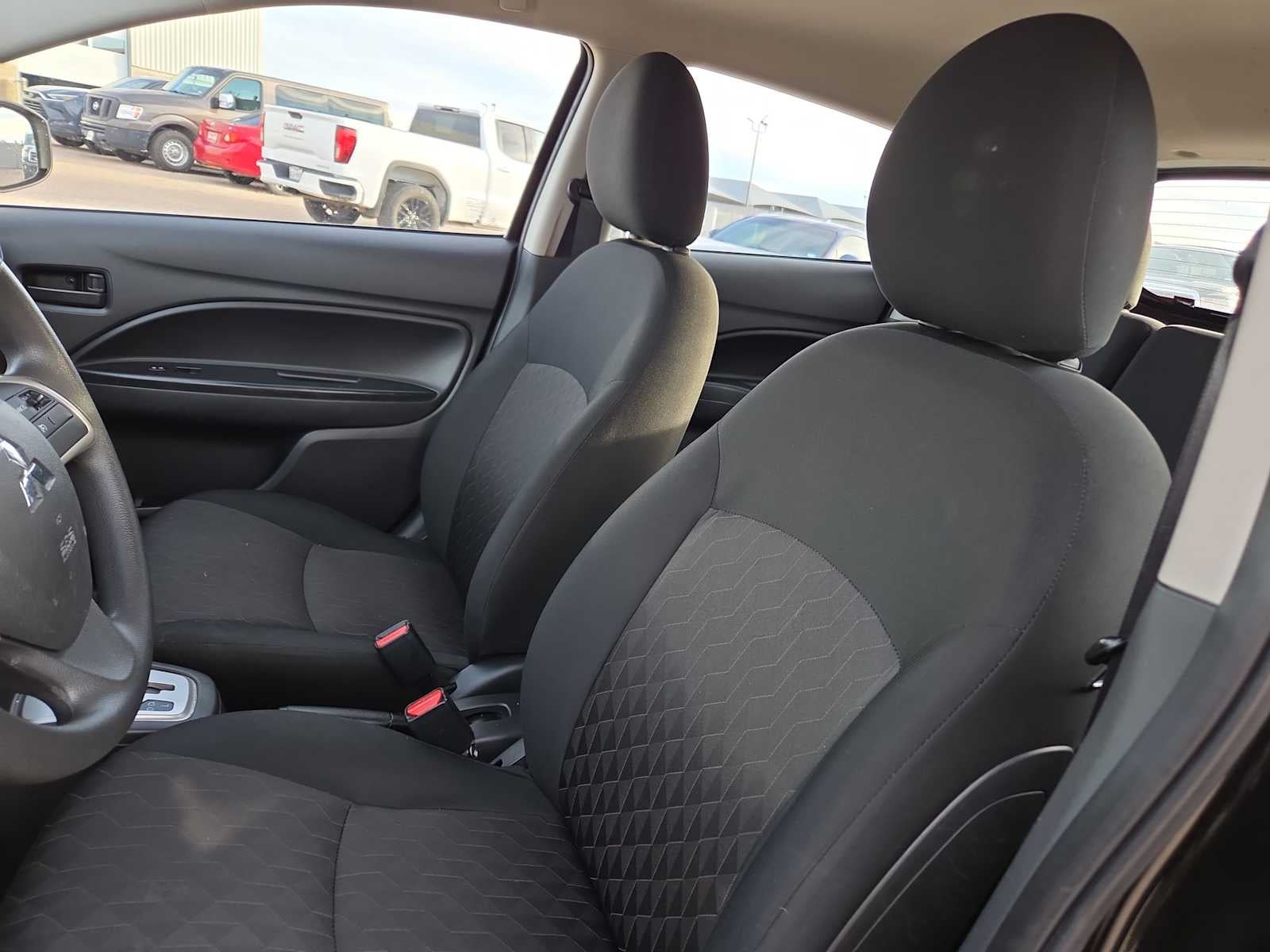 2024 Mitsubishi Mirage ES